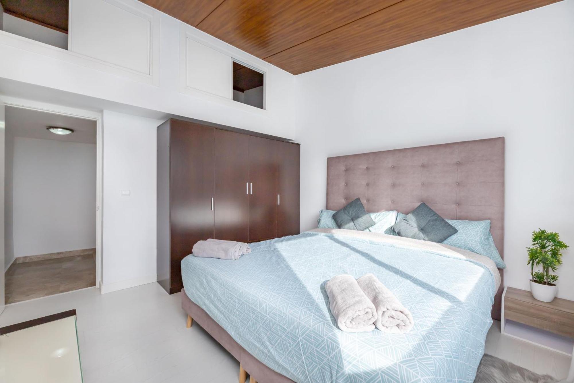 Cozy 4 Bedroom Townhouse With Swimming Pool Rumah liburan Marbella